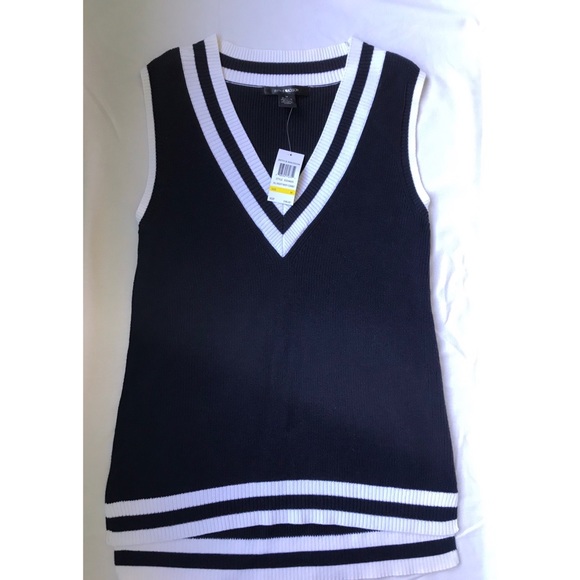89th & Madison Sweaters - Navy V- Neck Sweater Vest